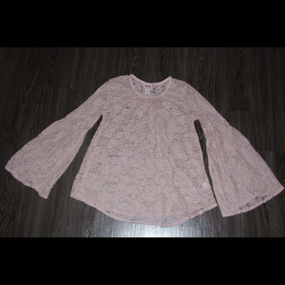 Lace Detailed Shirt with Bell Bottom Sleeves